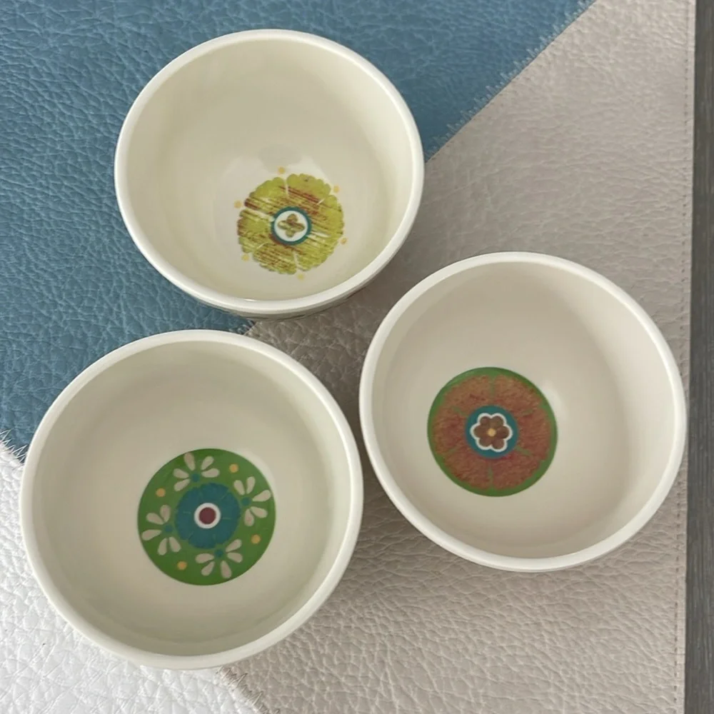 3 small condiment serving bowls